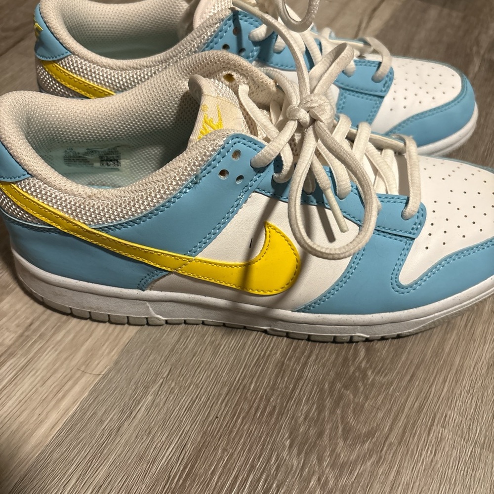 Nike Kids Sneakers in Blue and Yellow